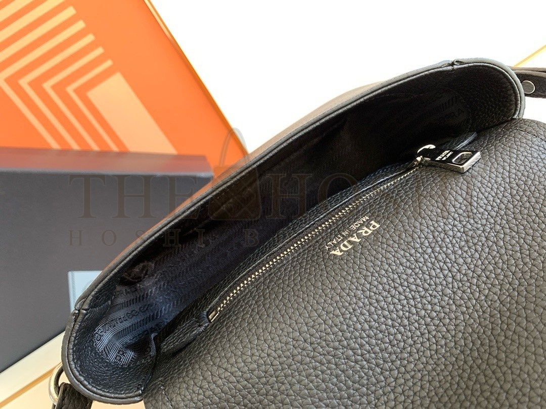 Pra*a Flap Shoulder Bag in Black Grained Leather Master Quality