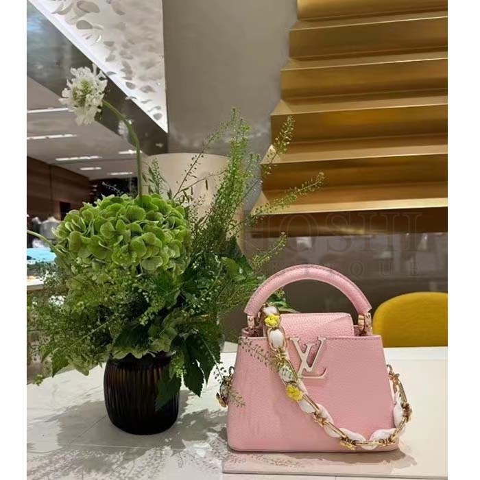 L0vis Vvtt0n LV Women Capucines Mini Handbag Jasmine Pink Taurillon Leather Master Quality