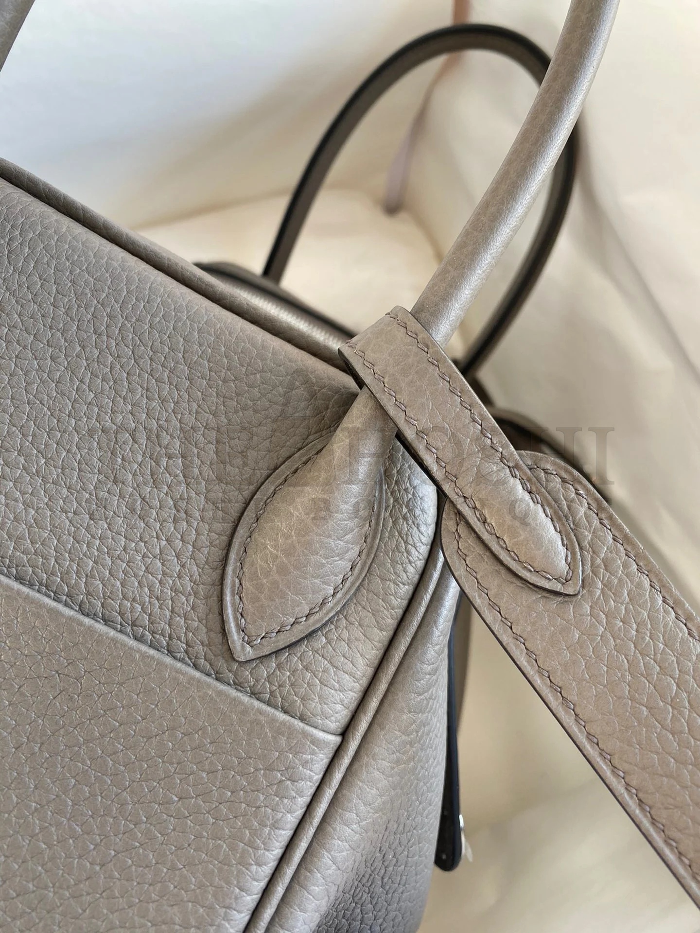 H**me5 Lindy 26 Handmade Bag In Etain Clemence Leather Master Quality