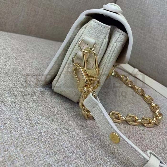 L0vis Vvtt0n LV Women Pochette Metis East West Bag Latte Bubble Tea Purple Embossed Grained Cowhide Leather Master Quality