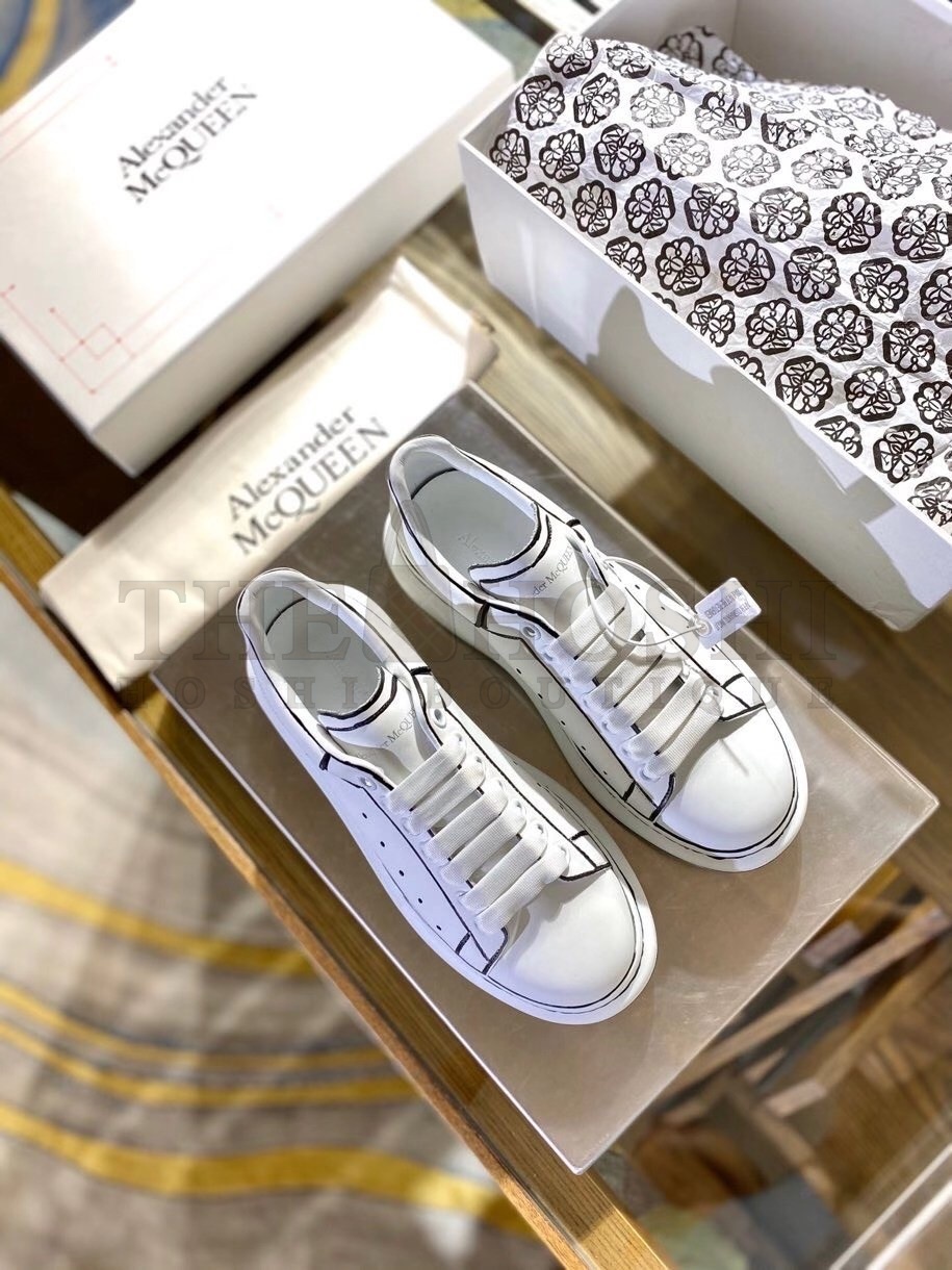 A1exa*der Mcqv*en Men