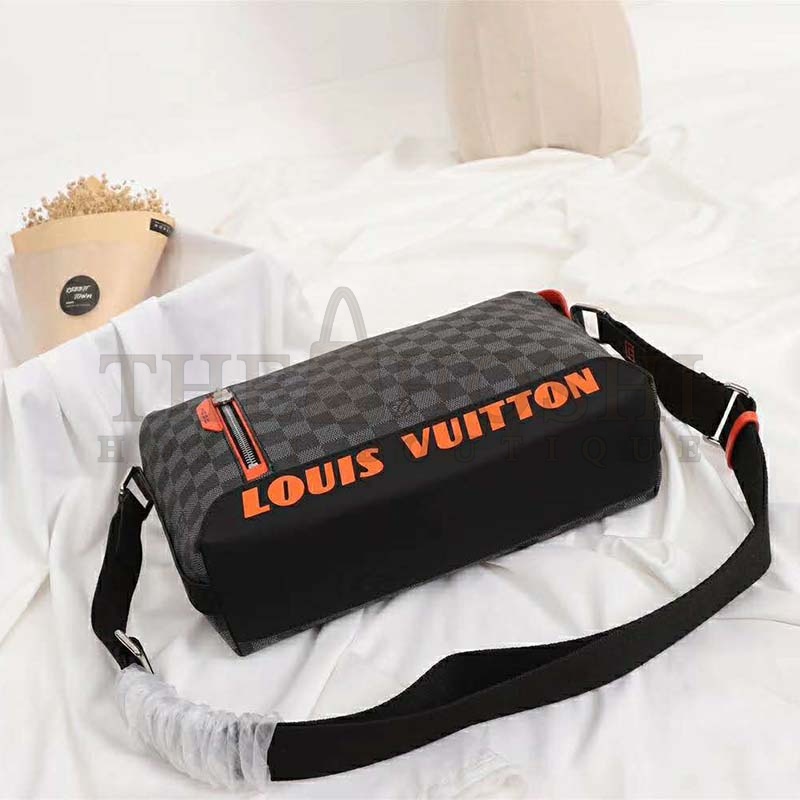 L0vis Vvtt0n LV Men Damier Cobalt Race Discovery Messenger PM Bag-Grey Master Quality