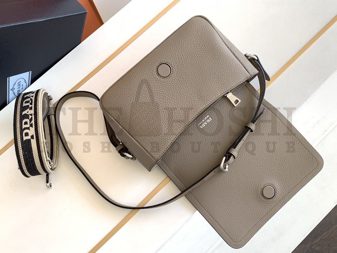 Pra*a Flap Shoulder Bag in Grey Grained Leather Master Quality