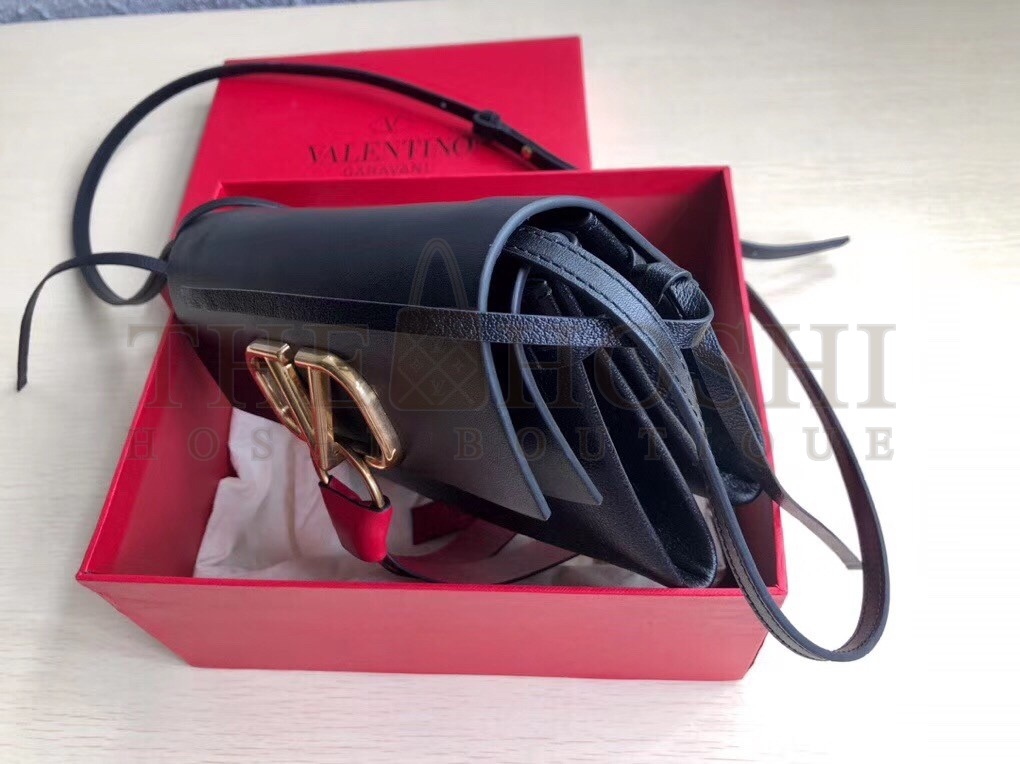 Va1e*ntin0 Small Vring Crossbody Bag In Black Calfskin Master Quality