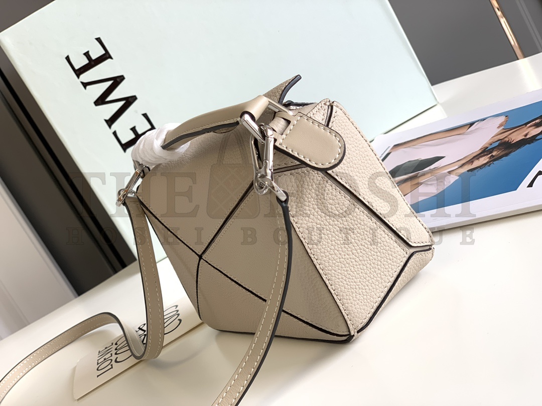 L0ew* Mini Puzzle bag in soft grained calfskin Master Quality