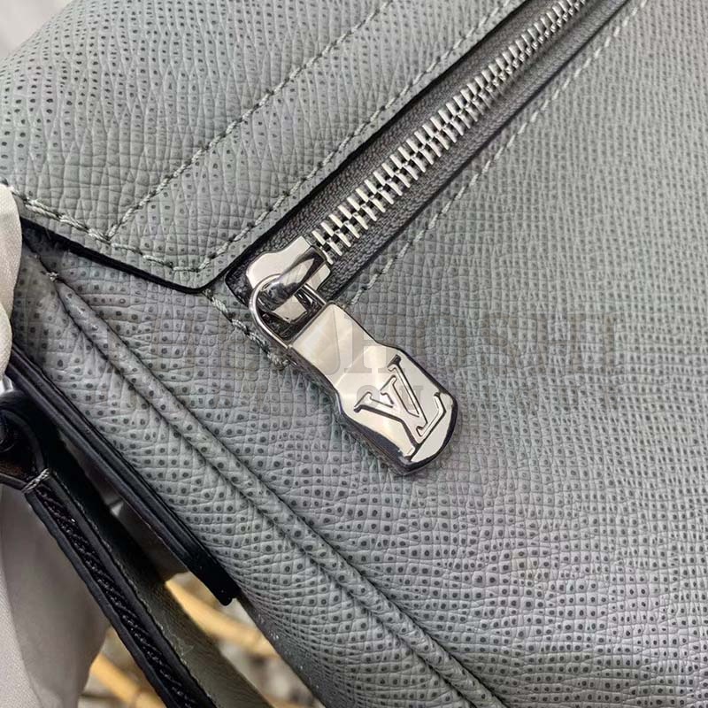 L0vis Vvtt0n LV Men District PM Bag Glacier Taiga Cowhide Leather Master Quality