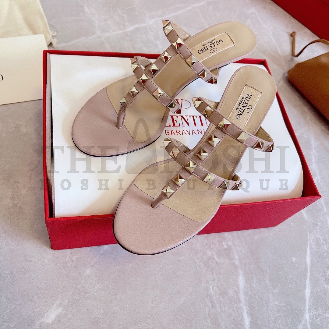 Va1e*ntin0 Rockstud Flip Flop Sandals 50mm In Poudre Calfskin Master Quality