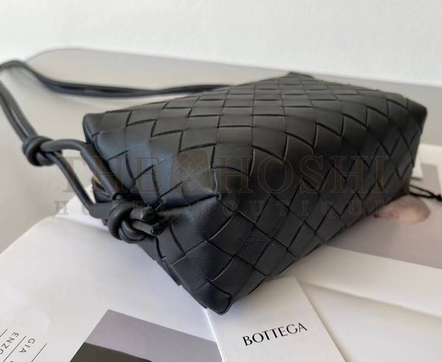 B0tt*ga Ven*ta Mini Loop Bag In Black Intrecciato Lambskin Master Quality