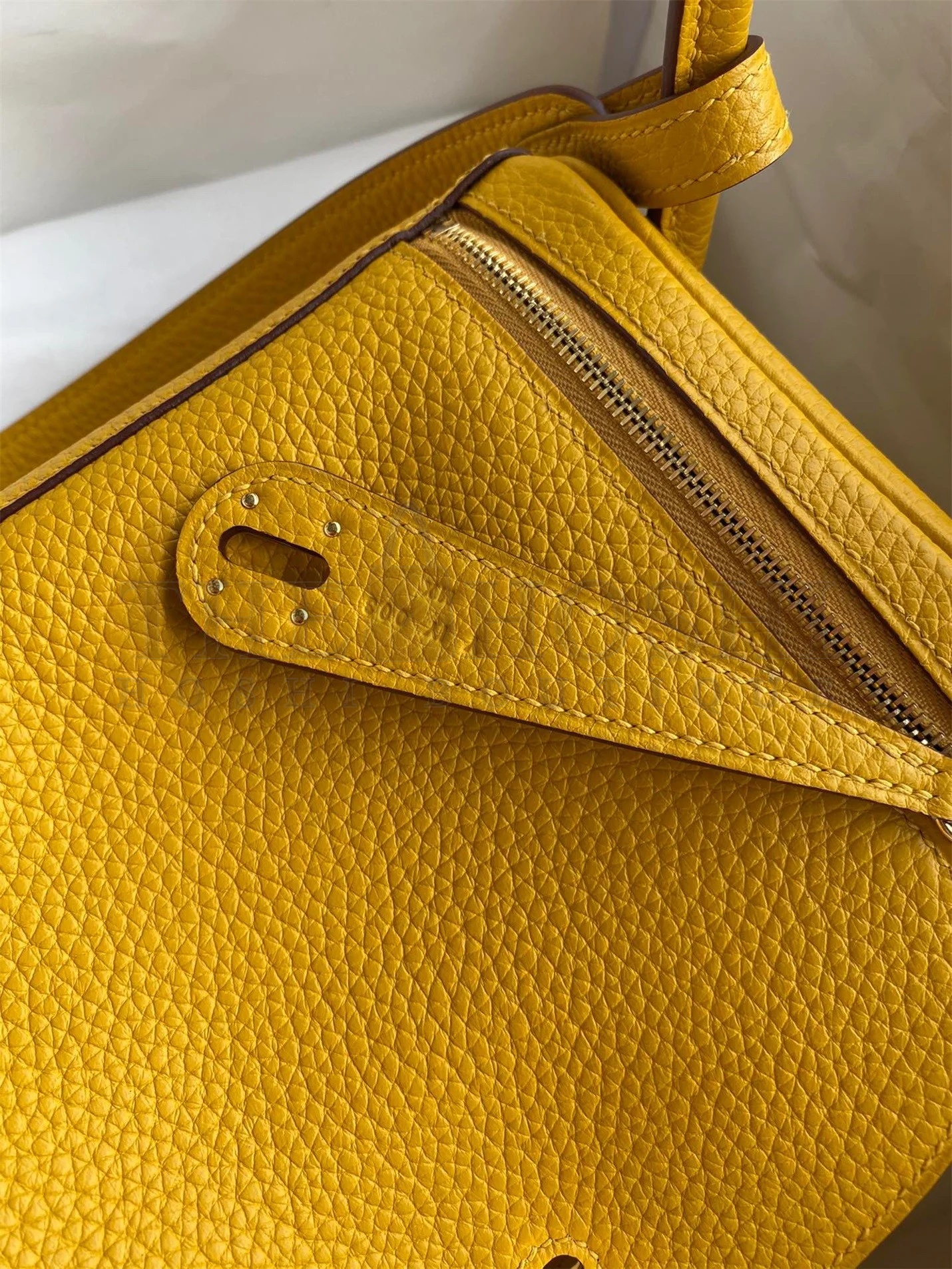 H**me5 Lindy 26 Handmade Bag In Jaune Ambre Clemence Leather Master Quality