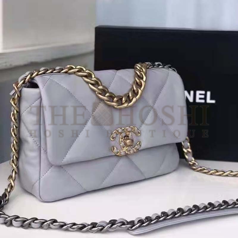 Ch**el Women 19 Flap Bag Lambskin Iridescent Gold Silver-Tone Metal Grey Master Quality