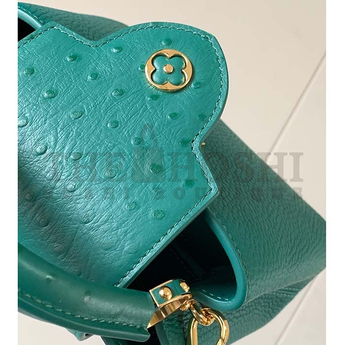 L0vis Vvtt0n LV Women Capucines Mini Handbag Emerald Green Mint Taurillon Master Quality