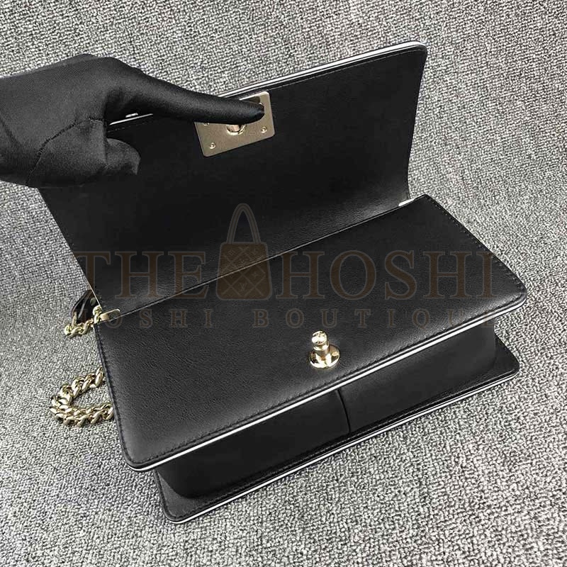 Ch**el Women Leboy Flap Bag in D1am0nd Pattern Calfskin Leather with Top Handle-Black Master Quality