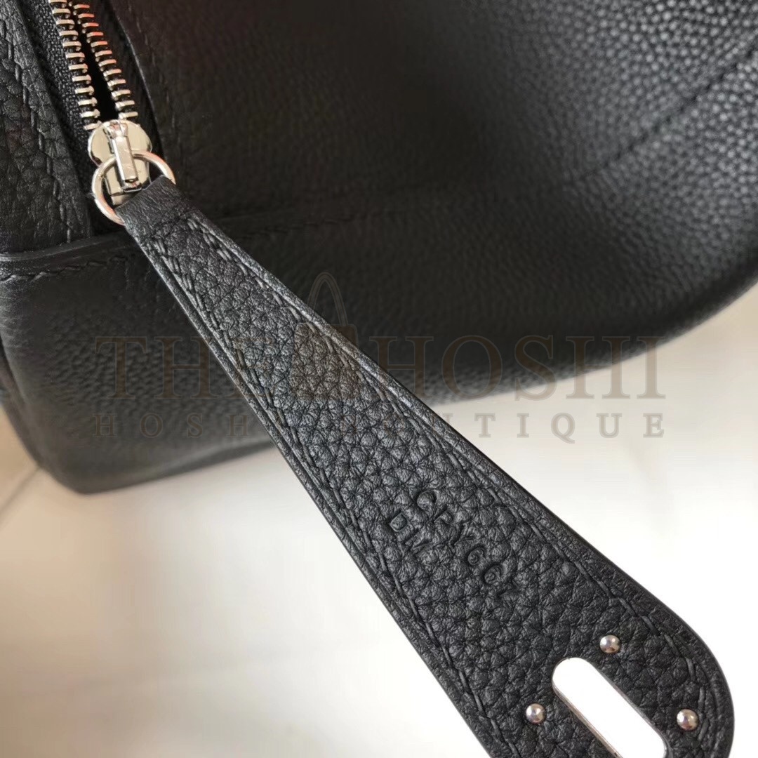 H**me5 Lindy 26cm Bag In Black Clemence With PHW Master Quality