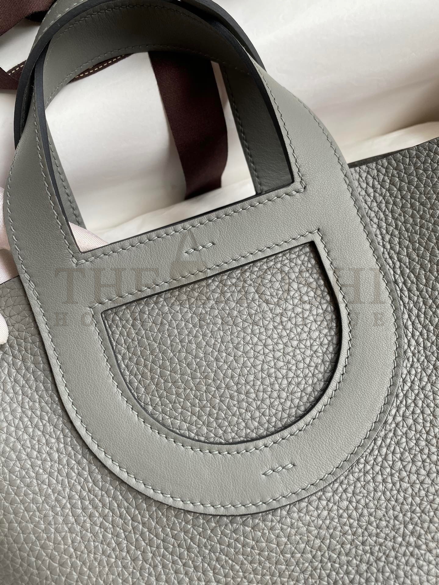 H**me5 In The Loop 18 Handmade Bag in Gris Meyer Clemence Leather Master Quality