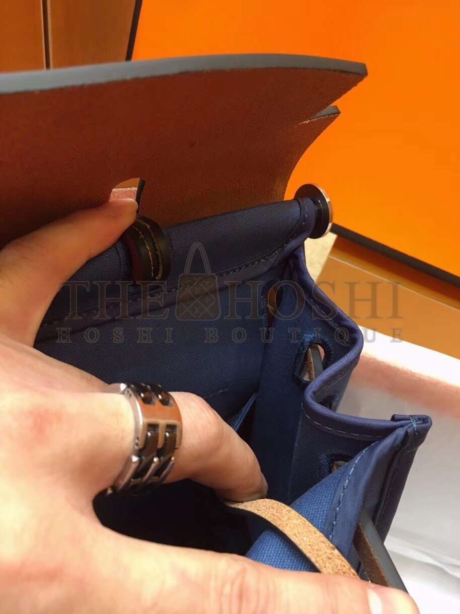 H**me5 Herbag Zip 31cm Bag In Camel And Blue Master Quality