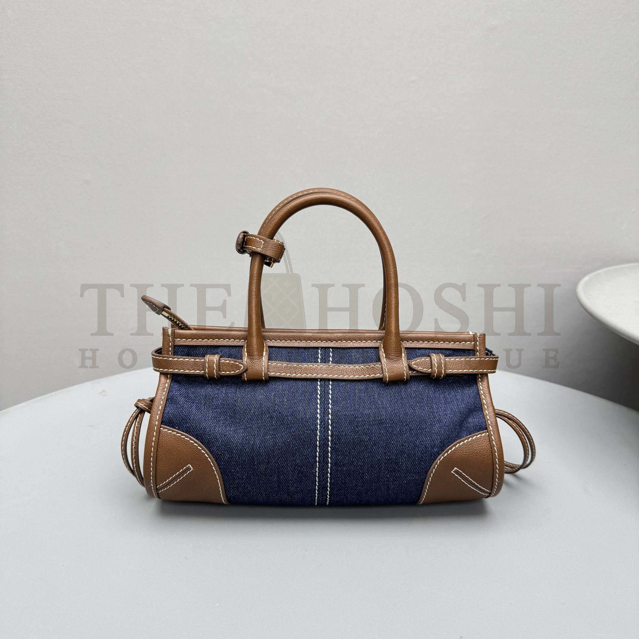 Pra*a mini LEATHER SHOULDER BAG IN bag size:24x8.5x13cm Master Quality
