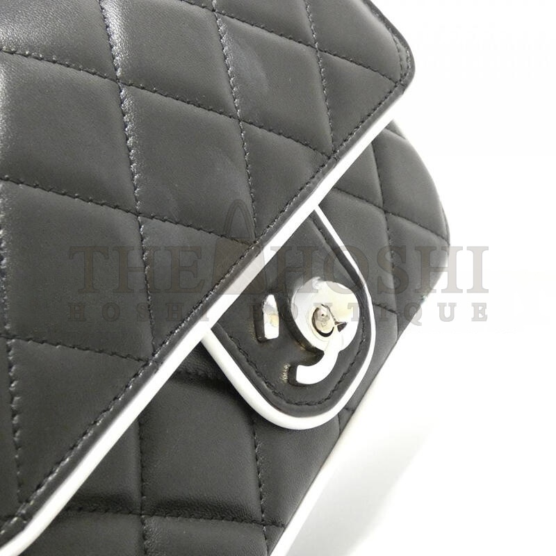 Ch**el BLACK AND WHITE FLAP SHEEPSKIN SHOULDER BAG AS5151 (15*12*3.5cm) Master Quality
