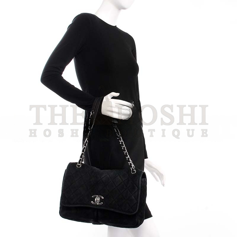 Ch**el LARGE ULTRA SOFT SUEDE CALFSKIN NATURAL BEAUTY FLAP BLACK  (33*22*9cm) Master Quality