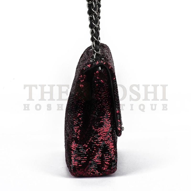 Ch**el RED BLACK SEQUINS FLAP BAG (21*14*8cm) Master Quality