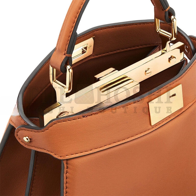 F**di PEEKABOO ISEEU PETITE 8BN335ABVEF1C6J (20*15*11cm) Master Quality