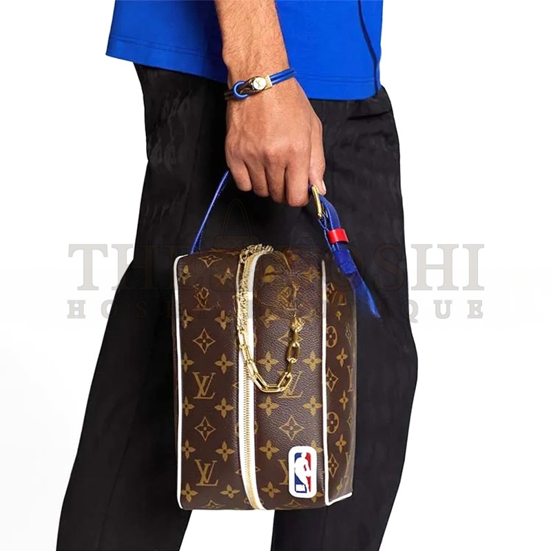 L0vis Vvtt0n × NBA CLOAKROOM DROP KIT M45588 (24*15*15cm) Master Quality