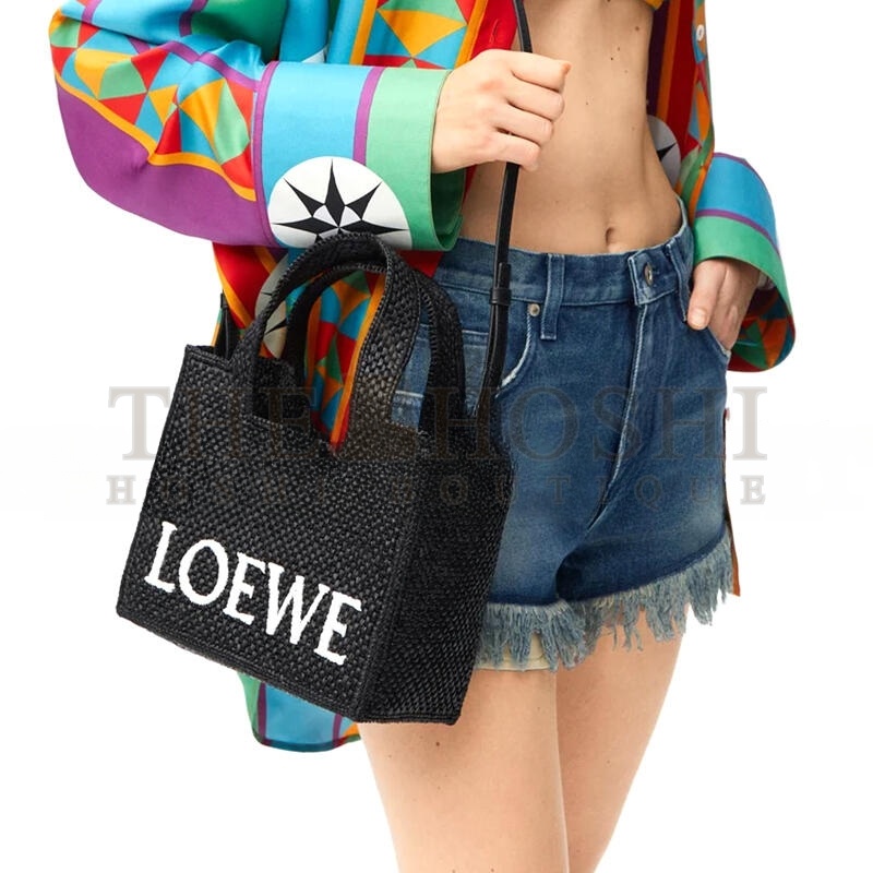 L0ew* SMALL L0ew* FONT TOTE IN RAFFIA A685B59X01-1100 (24*19.5*11cm) Master Quality