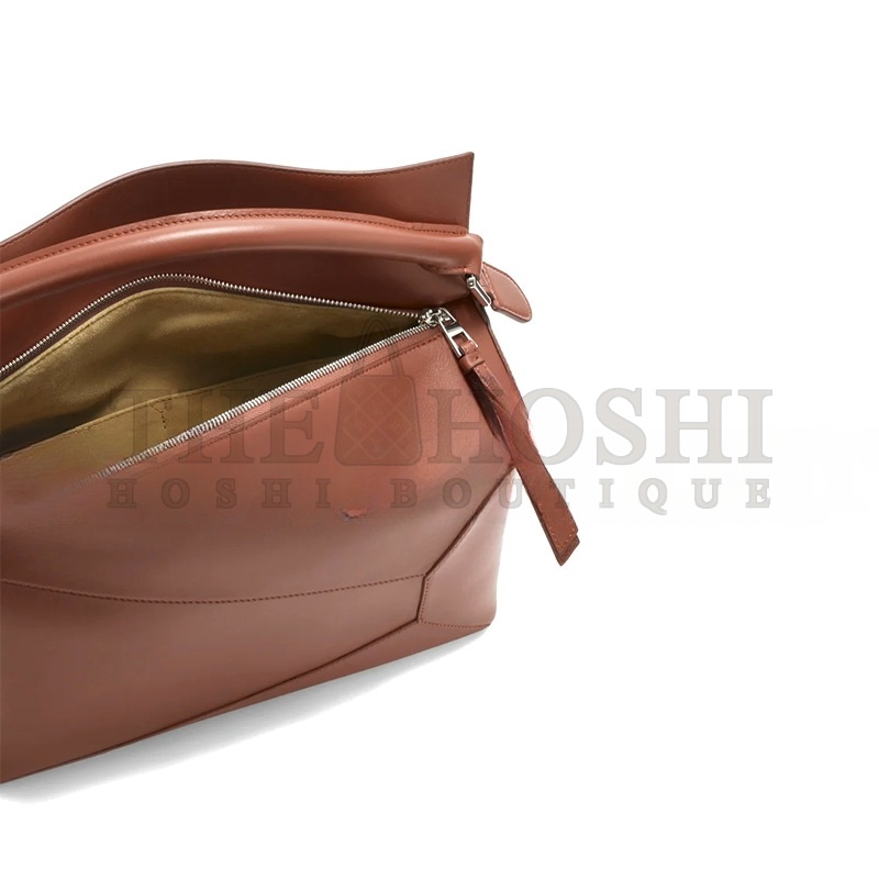 L0ew* LARGE PUZZLE BAG IN SHINY CALFSKIN B510P00X01 (33*21.5*14.7cm) Master Quality