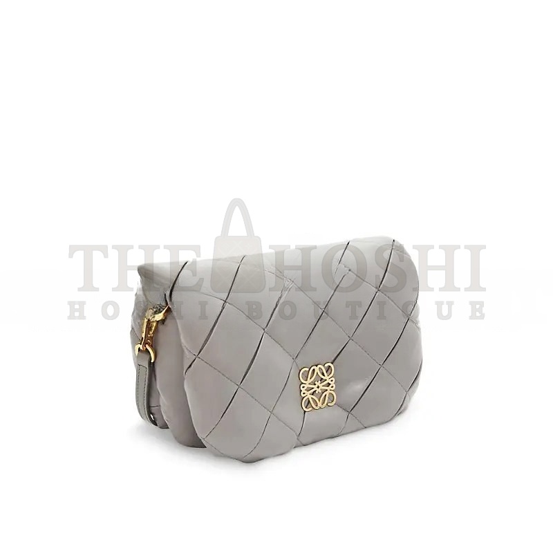 L0ew* GOYA MINI PLEATED LEATHER SHOULDER BAG A896W56X05 (20*13*6cm) Master Quality