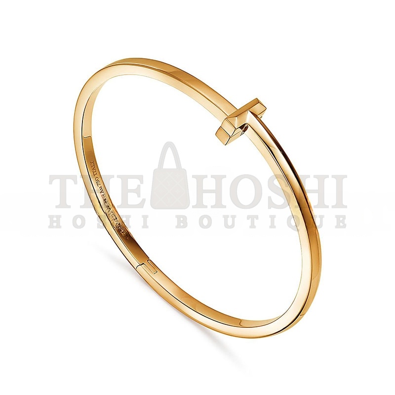T*f*ny T1 NARROW HINGED BANGLE IN YELLOW GOLD 67794257 Master Quality
