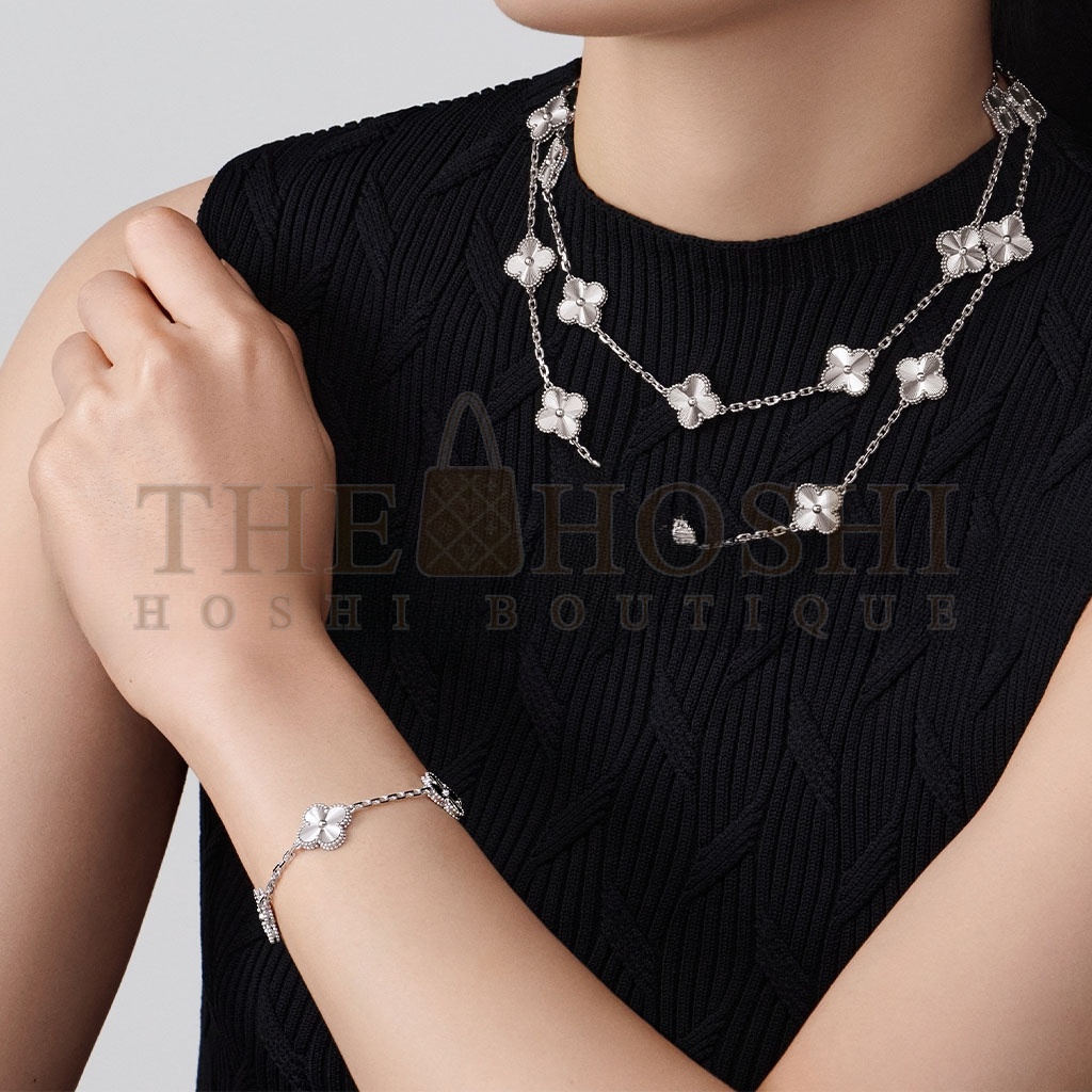 V*n Cl**f VINTAGE ALHAMBRA BRACELET, 5 MOTIFS VCARP9XE00 Master Quality