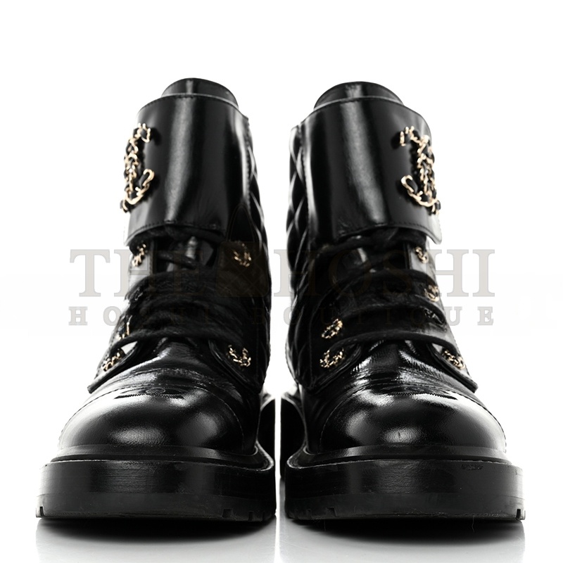 Ch**el SHINY CALFSKIN QUILTED LACE UP COMBAT BOOTS Master Quality